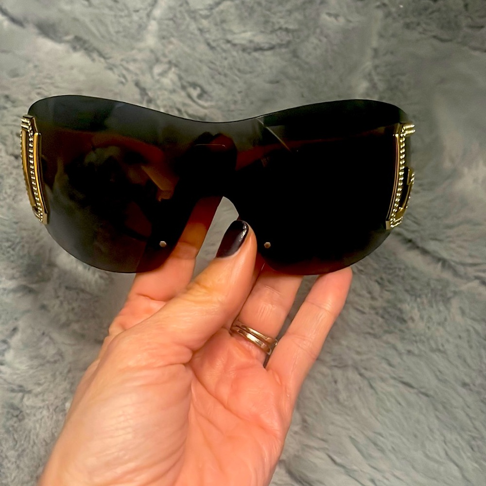 Vintage Dolce & Gabbana shades .